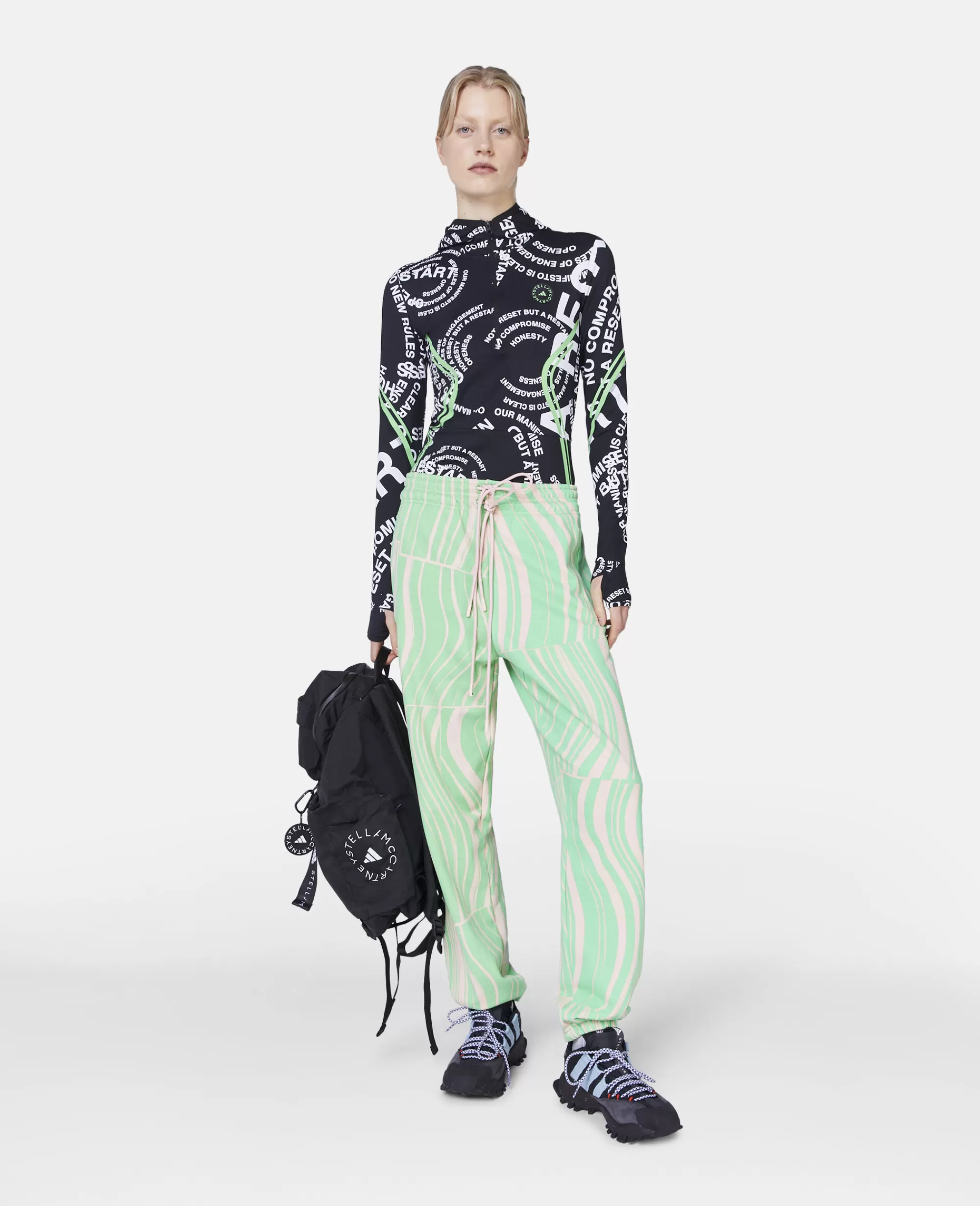 Unisex Stella McCartney Top>Giacca Con Cappuccio E Maniche Lunghe E Lettere Stampate Truepace